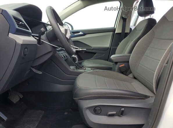 3VVRX7B25NM025427 2022 VOLKSWAGEN TAOS White Widok wnętrza z przodu