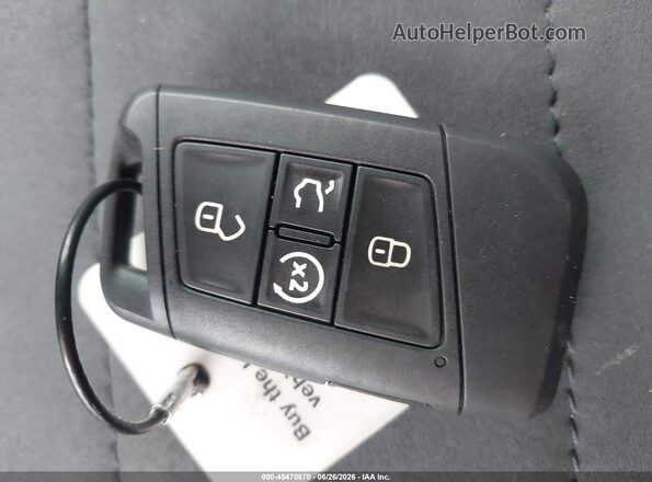 3VVSC7B21TM064462 2026 VOLKSWAGEN TAOS Серебряный Вид панели приборов