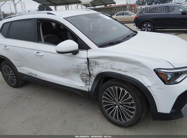 3VVSC7B22SM077090 2025 VOLKSWAGEN TAOS White Դիմացի տեսք