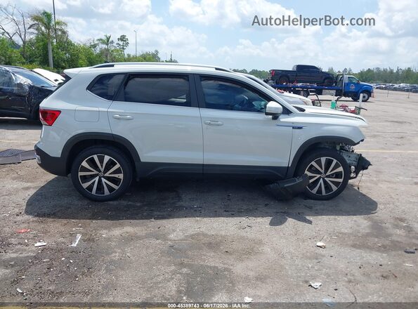 3VVSX7B24NM020057 2022 VOLKSWAGEN TAOS White Widok wnętrza 360 stopni