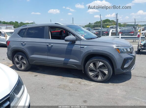 3VVUX7B25RM030482 2024 VOLKSWAGEN TAOS Gray Vista interior trasera