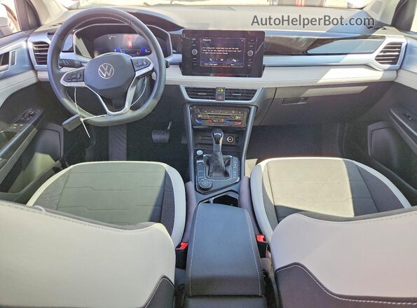 3VVVC7B28SM080671 2025 VOLKSWAGEN TAOS White 