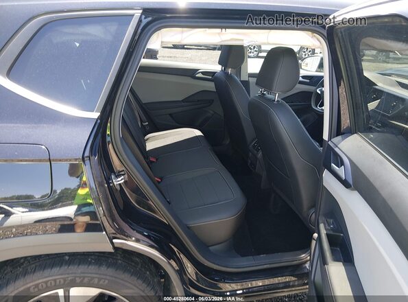 3VVVX7B2XRM027033 2024 VOLKSWAGEN TAOS Black Widok naklejki z numerem VIN