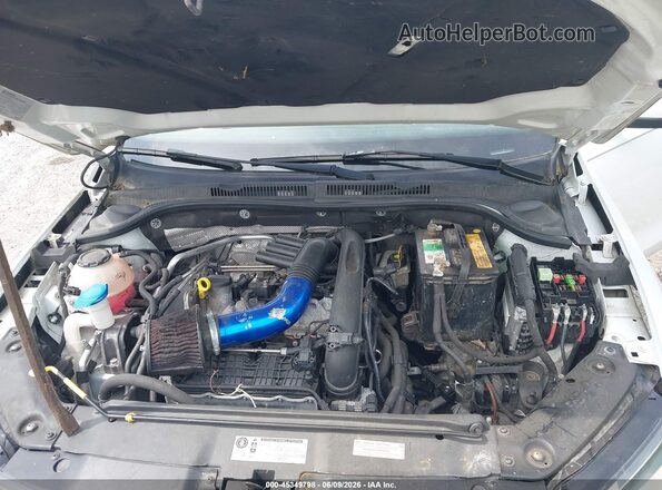 3VW167AJ6JM213372 2018 VOLKSWAGEN JETTA Белый 