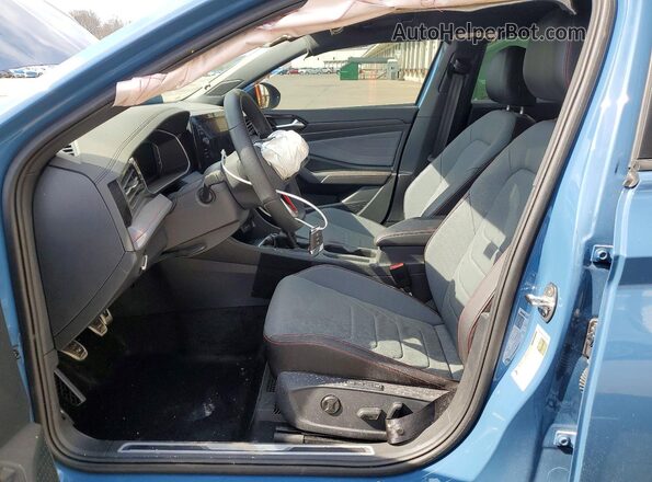 3VW1M7BU1TM015137 2026 VOLKSWAGEN JETTA Blue Front interior view