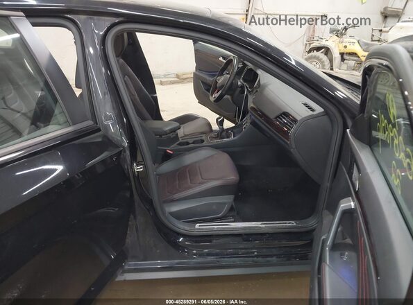 3VW1T7BU0NM024191 2022 VOLKSWAGEN JETTA Black წინა სალონის ხედი