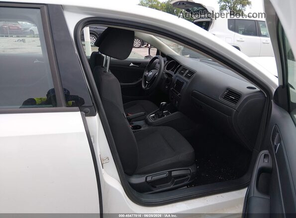 3VW267AJ7GM359583 2016 VOLKSWAGEN JETTA White Вид салону спереду