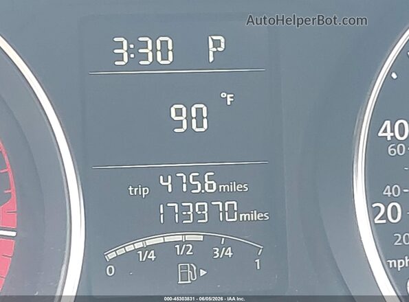 3VW2B7AJ0JM206692 2018 VOLKSWAGEN JETTA Gray 
