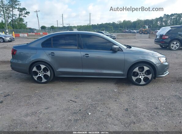 3VW2B7AJ2JM206628 2018 VOLKSWAGEN JETTA Gray Սալոնի հետևի տեսք