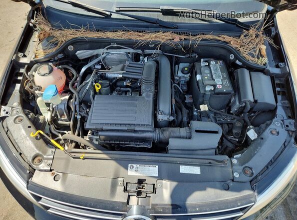 3VW2B7AJ2JM238916 2018 VOLKSWAGEN JETTA Black Вид задньої частини салону