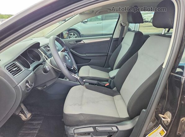 3VW2B7AJ4HM379268 2017 VOLKSWAGEN JETTA Black 