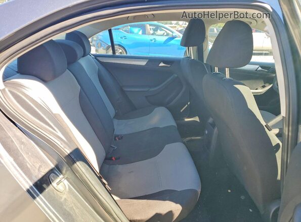3VW2B7AJ4JM239016 2018 VOLKSWAGEN JETTA Gray 