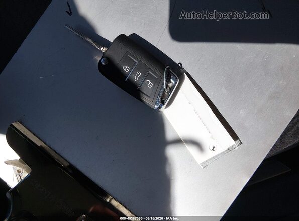 3VW2B7AJ5HM215527 2017 VOLKSWAGEN JETTA White Вид панелі приладів