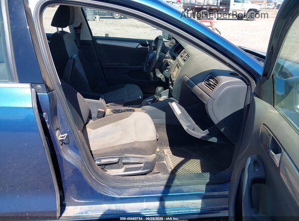 3VW2B7AJ5HM234059 2017 VOLKSWAGEN JETTA Blue Front interior view
