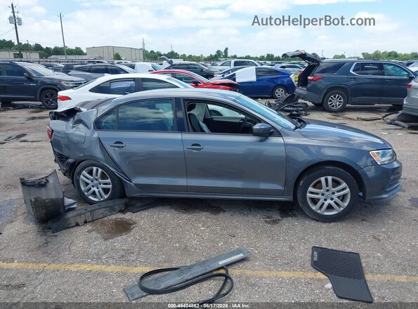 3VW2B7AJ8JM233879 2018 VOLKSWAGEN JETTA Gray Rear interior view
