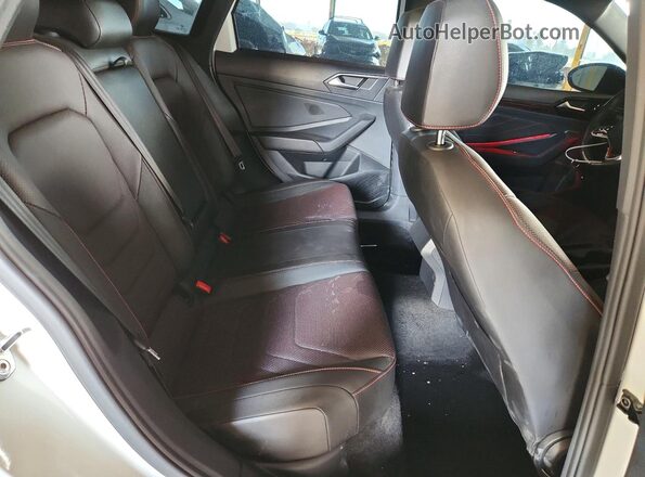 3VW2T7BU2RM072687 2024 VOLKSWAGEN JETTA White უკანა სავარძლების ხედი