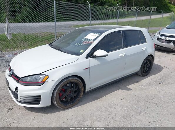 3VW447AU2HM070010 2017 VOLKSWAGEN GOLF Белый Передняя левая четверть