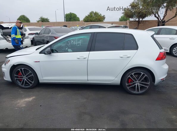 3VW447AU8HM027520 2017 VOLKSWAGEN GOLF White 