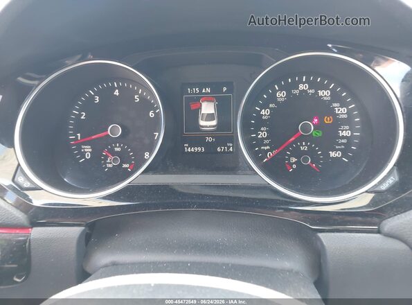 3VW4T7AJ0HM306033 2017 VOLKSWAGEN JETTA Red უკანა სავარძლების ხედი