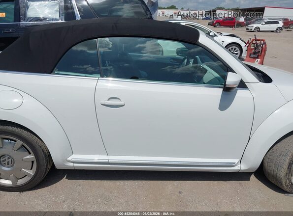 3VW507AT8GM805496 2016 VOLKSWAGEN BEETLE Белый Вид задней части салона