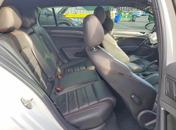 3VW547AU0JM264738 2018 VOLKSWAGEN GTI White 
