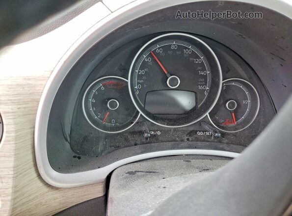 3VW5DAAT2JM505199 2018 VOLKSWAGEN BEETLE Black Vista del cuadro de instrumentos