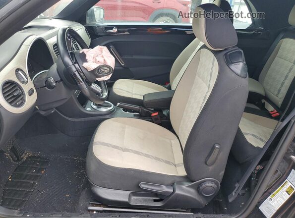 3VW5DAAT2JM505199 2018 VOLKSWAGEN BEETLE Black Vista interior delantera