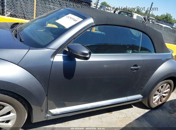 3VW5DAAT4JM515636 2018 VOLKSWAGEN BEETLE Gray სალონის 360-გრადუსიანი ხედი