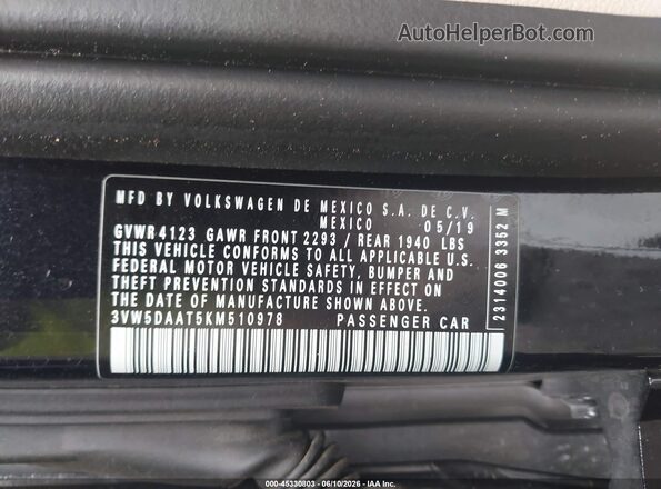 3VW5DAAT5KM510978 2019 VOLKSWAGEN BEETLE Black Vista del compartimento del motor