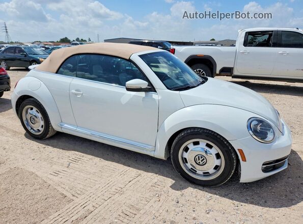 3VW5DAAT8JM502890 2018 VOLKSWAGEN BEETLE White 