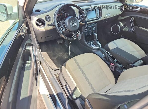 3VW5DAAT8JM502890 2018 VOLKSWAGEN BEETLE White 