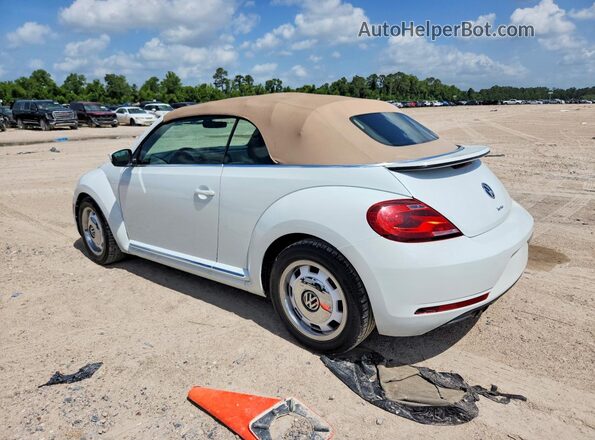 3VW5DAAT8JM502890 2018 VOLKSWAGEN BEETLE White 