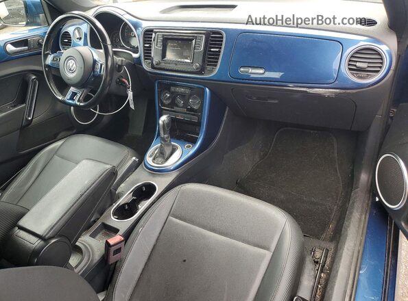 3VW5DAAT9JM514949 2018 VOLKSWAGEN BEETLE Blue Առջևի վահանակի տեսք