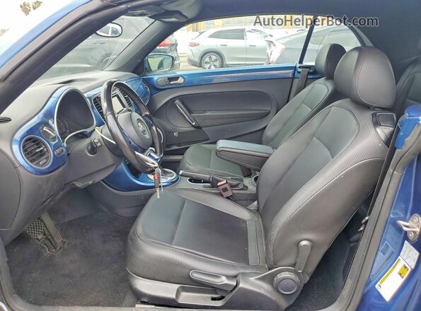 3VW5DAAT9JM514949 2018 VOLKSWAGEN BEETLE Blue Սալոնի դիմացի տեսք