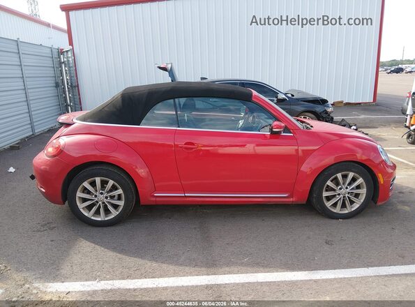 3VW5DAAT9JM517138 2018 VOLKSWAGEN BEETLE Красный 