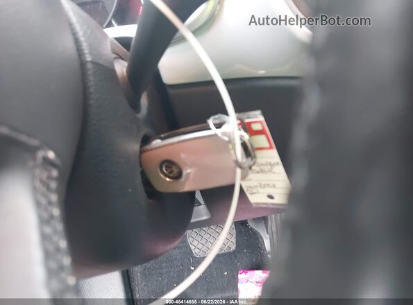 3VW5DAAT9KM502253 2019 VOLKSWAGEN BEETLE Silver Widok deski rozdzielczej
