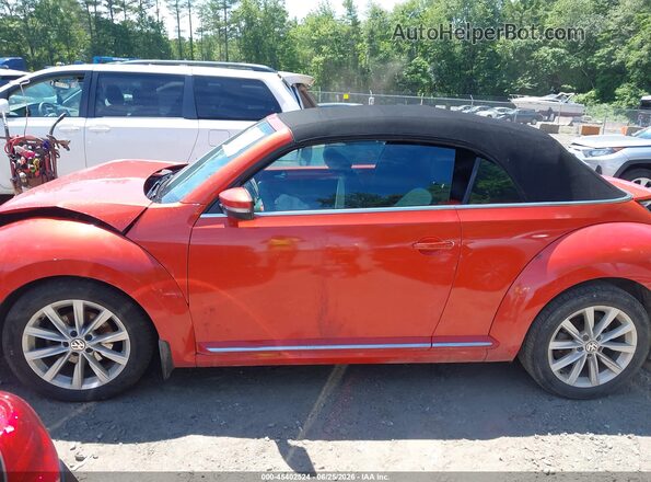 3VW5DAATXJM506830 2018 VOLKSWAGEN BEETLE Orange Vista interior de 360 grados