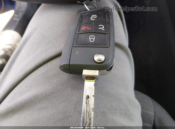 3VW5M7BU0RM078045 2024 VOLKSWAGEN JETTA Blue Widok deski rozdzielczej