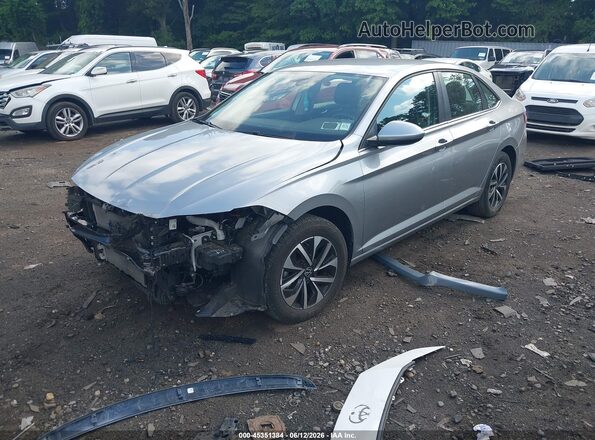 3VW5M7BU5PM041991 2023 VOLKSWAGEN JETTA Silver Առջևի ձախ երեք քառորդ տեսարան