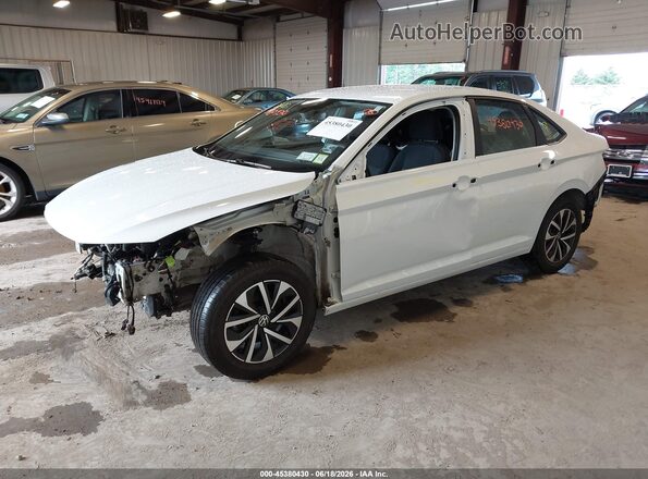 3VW5M7BU9RM100561 2024 VOLKSWAGEN JETTA White Vista tres cuartos delantera izquierda