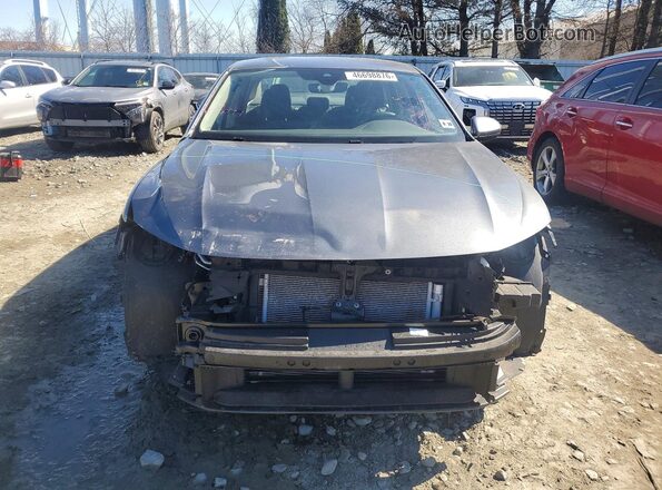 3VW5M7BUXRM063200 2024 VOLKSWAGEN JETTA Gray Widok z przodu