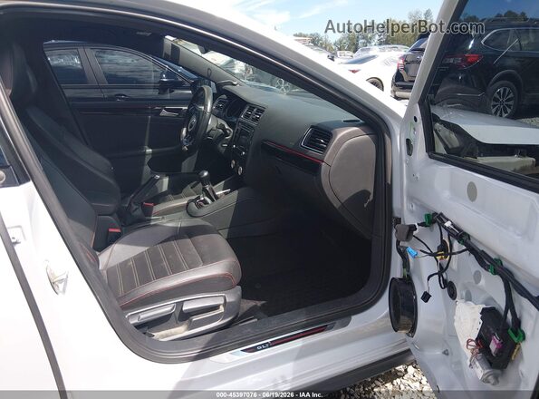 3VW5T7AJ4HM364814 2017 VOLKSWAGEN JETTA Белый 