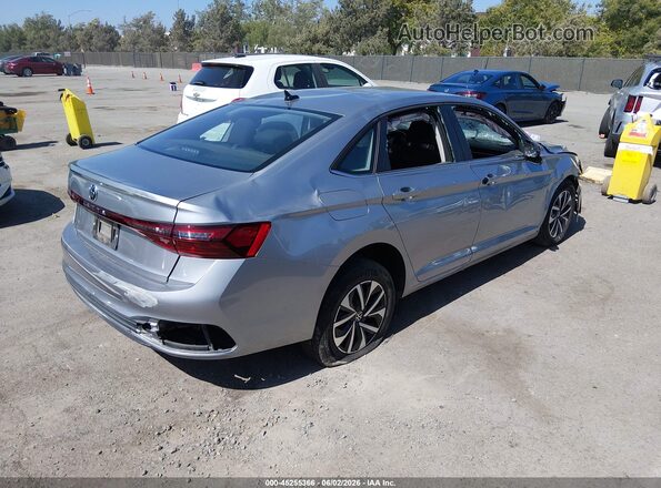 3VW5W7BU1TM007955 2026 VOLKSWAGEN JETTA Silver Trasero derecho