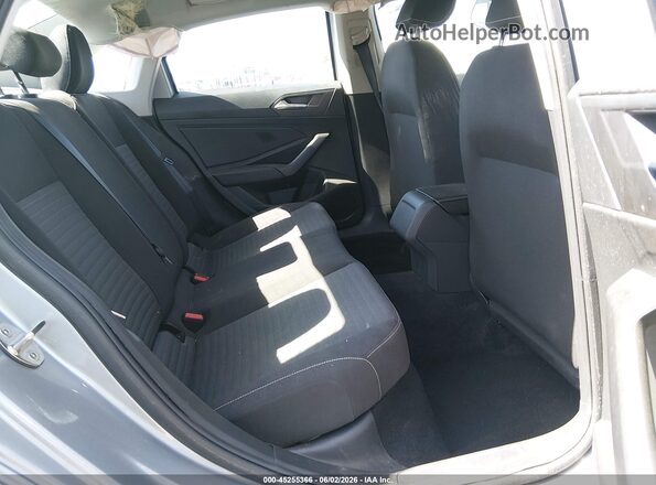 3VW5W7BU1TM007955 2026 VOLKSWAGEN JETTA Silver Vista de la etiqueta del VIN