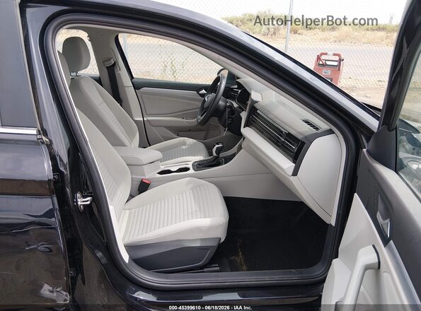 3VW5W7BU4TM046815 2026 VOLKSWAGEN JETTA Black Widok wnętrza z przodu