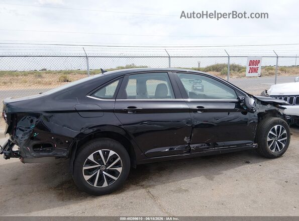 3VW5W7BU4TM046815 2026 VOLKSWAGEN JETTA Black Widok wnętrza z tyłu