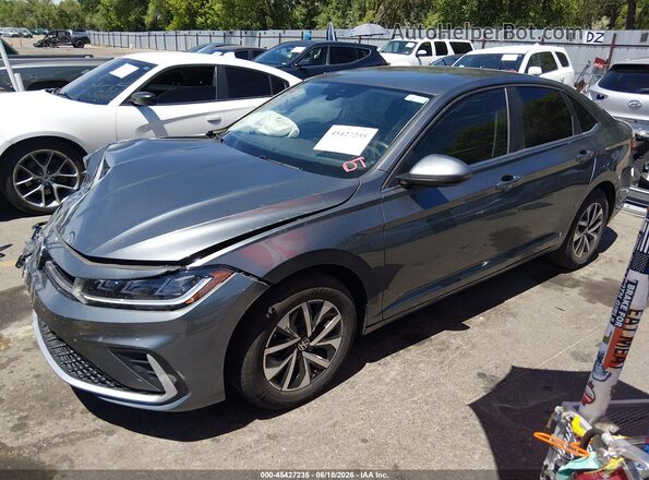 3VW5X7BU3SM083592 2025 VOLKSWAGEN JETTA Серый Передняя левая четверть