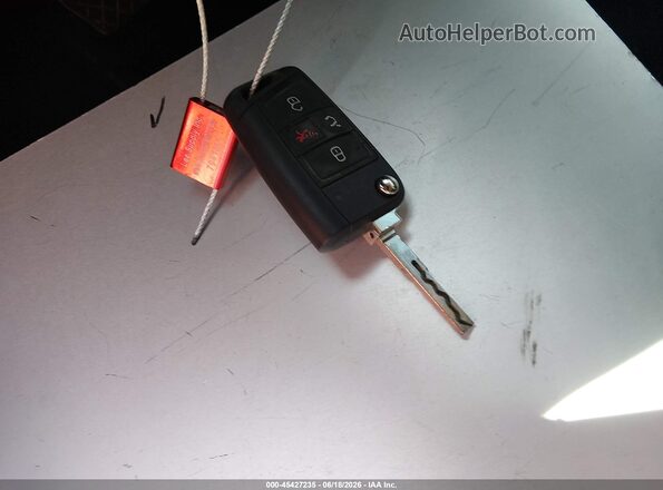3VW5X7BU3SM083592 2025 VOLKSWAGEN JETTA Серый Вид панели приборов