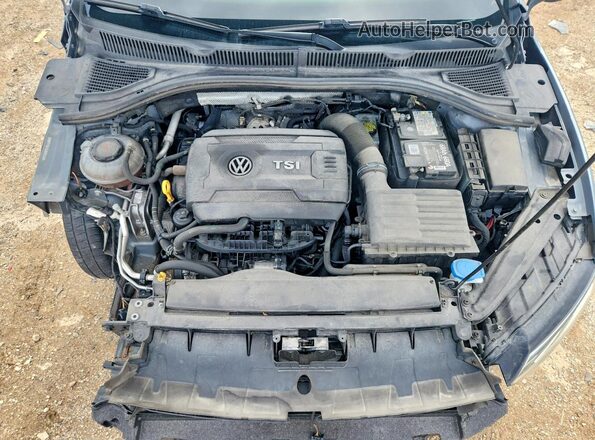 3VW6T7BU1LM032495 2020 VOLKSWAGEN JETTA Gray Vista interior trasera