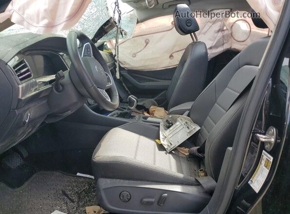 3VW7M7BU0RM096313 2024 VOLKSWAGEN JETTA Black Front interior view